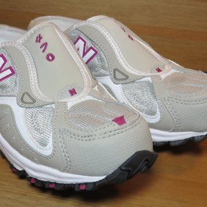 New Balance Womens 470 All Terrain Slip On Sneaker Mules Slides Sandal sz7
